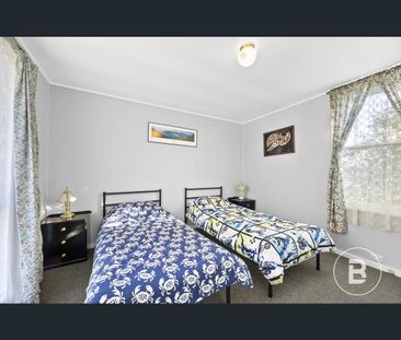 2 Cameron Street, Maryborough, Vic 3465 - Photo 6