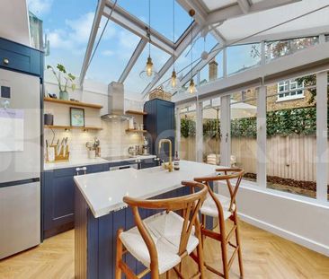 Stylish & contemporary maisonette flooded with natural light - Photo 3