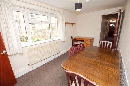 4 bedroom property to rent - Photo 3