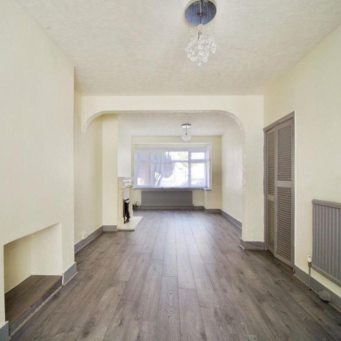 3 bedroom terraced house to rent - Photo 1