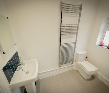 4x Double Rooms, near RHS and City Centre. - Photo 3