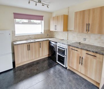 3 bedroom terraced house to rent - Photo 5