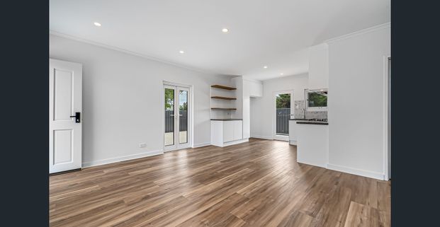 Stunning, fully renovated units now available - Don't miss out! - Photo 1