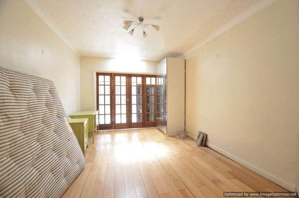 Kenton Park Crescent, Harrow, HA3 - Photo 1