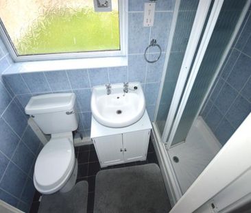 1 Bedroom Apartment To Let - Photo 5