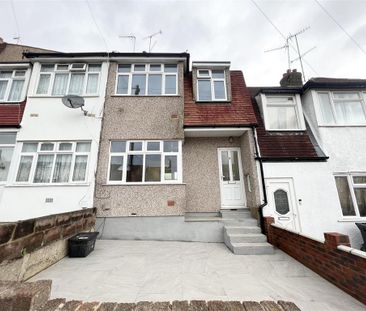 3 bedroom terraced house to rent - Photo 4