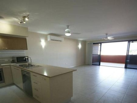 33A/174 Forrest Parade, - Photo 3