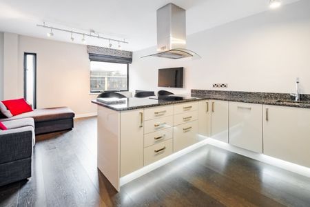 1 bedroom flat to rent - Photo 2