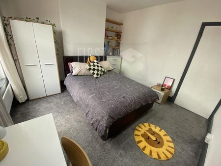 3 bedroom terraced house to rent - Photo 4