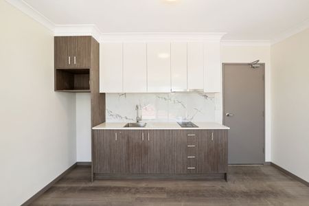 Beacon Hill, 3/242 Warringah Road - Photo 3