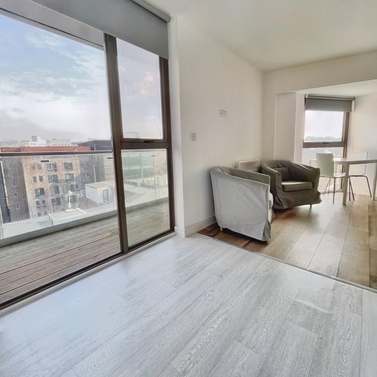 Studio to rent - Photo 1