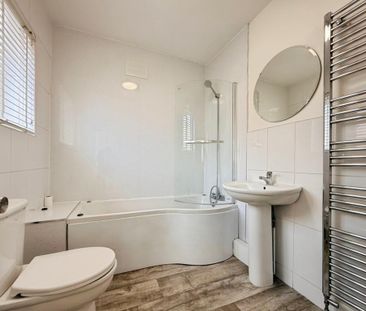 3 bedroom terraced house to rent - Photo 6
