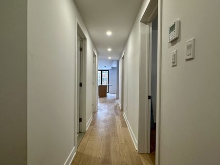3201 Boulevard Édouard-Montpetit, #201 - Photo 5