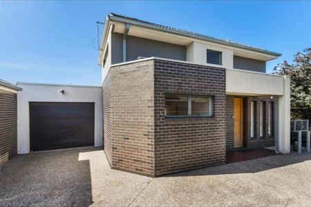 Altona North - Photo 5