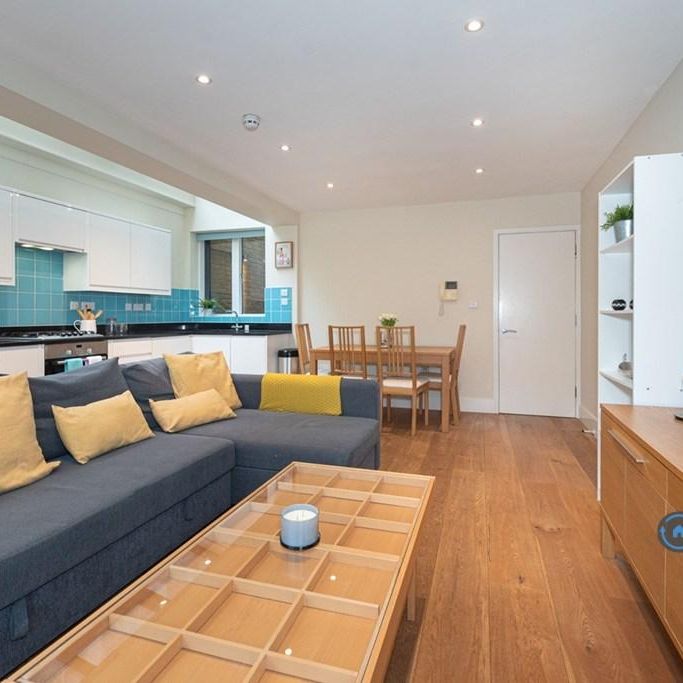 2 bedroom flat to rent - Photo 1