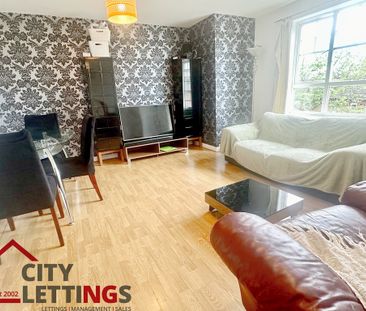 2 Bedroom Apartment - Photo 2