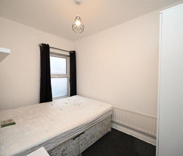 33 Olympia Drive, Belfast, BT12 6NG - Photo 6