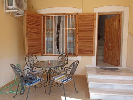 Piso de alquiler en Calle Fragata, 58, Torre de la Horadada - Photo 2