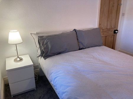 1 bedroom apartment to rent College Terrace, Brighton, BN2 - Photo 3