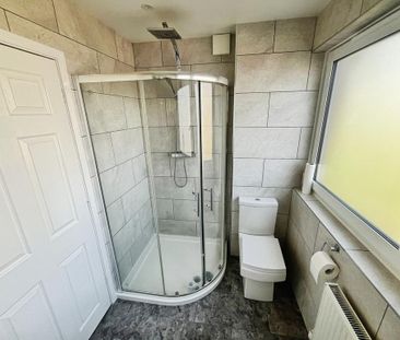 3 bedroom terraced house to rent - Photo 5