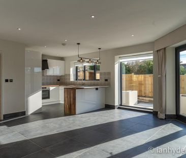 3 bedroom detached house to rent - Photo 6