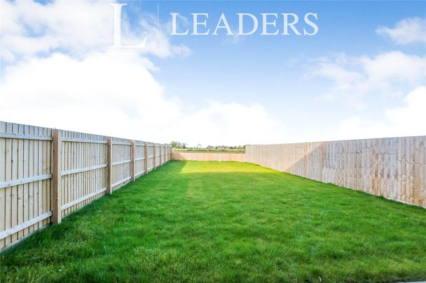 3 bedroom house to rent Tulip Road, Quadring, Spalding, PE11 - Photo 1