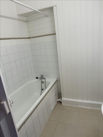 2 pièces - Meublé - 34,87 m² - 3ème étage - Colocation non autorisée - Photo 5