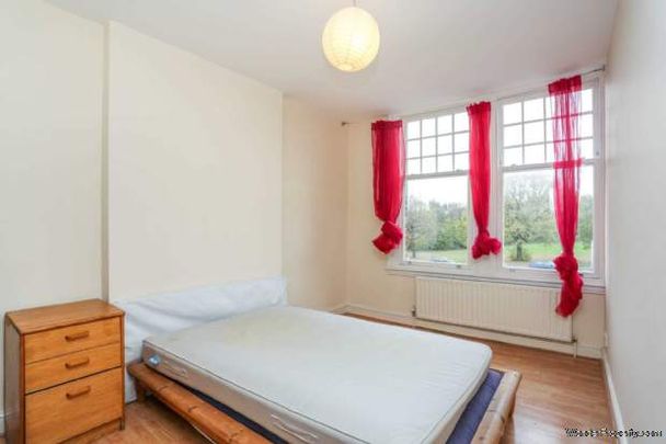 2 bedroom property to rent in London - Photo 1