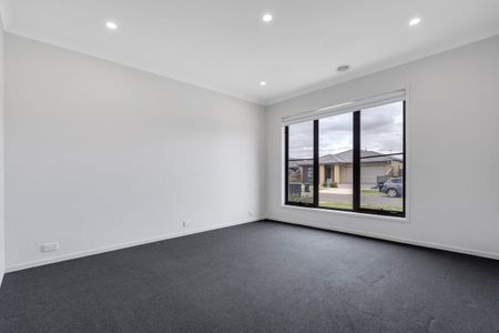 48 Himalaya Drive, Diggers Rest, VIC 3427 - Photo 3