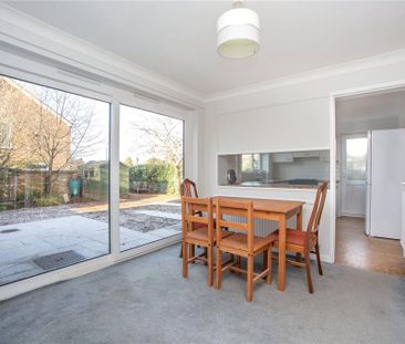 5 bedroom link detached house to rent - Photo 3