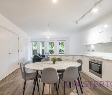 3 bedroom flat to rent - Photo 3