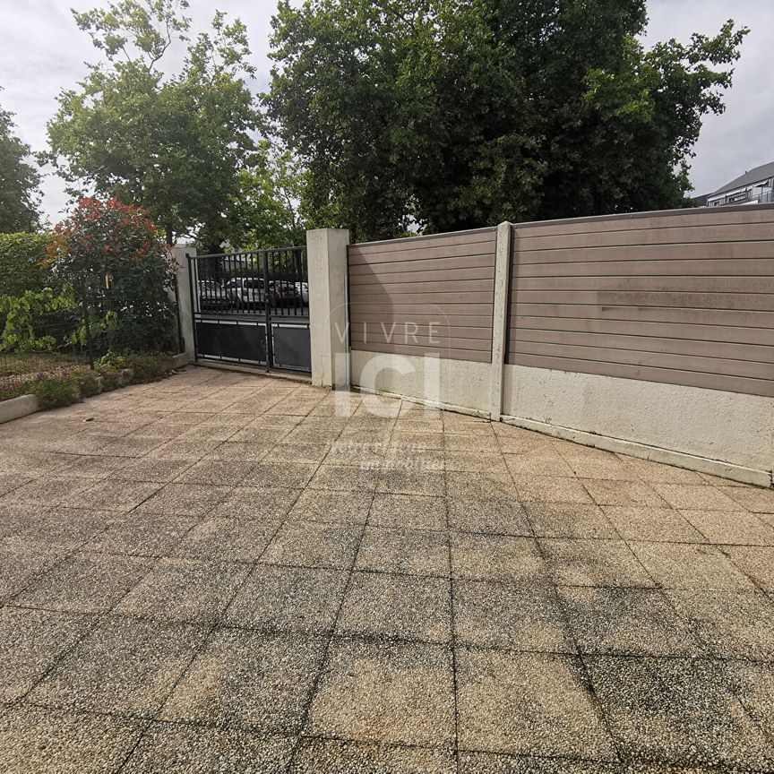 A louer Appartement / Maison Nantes 2 pièce(s) 26 m2 avec terrasse de 29 m² - Photo 1