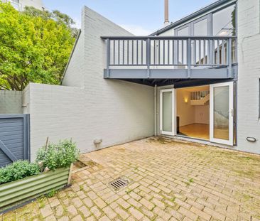 2/19 Nicholson Street, Balmain East NSW 2041 - Townhouse For Rent |... - Photo 6