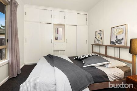 THREE BEDROOM HOME OFFERED WITH 3 OR 6 MONTH LEASE - Photo 2