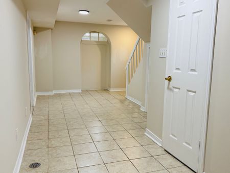 For Lease - 98 Newton Drive Unit# Basement, Toronto, Ontario - Photo 4