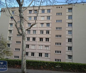 Location Appartement 4 pièces 64m² STE FOY LES LYON 69110 - Photo 3