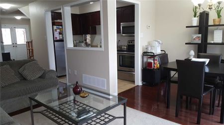 For Lease - 100 Brickyard Way Unit# 70, Brampton, Ontario - Photo 3