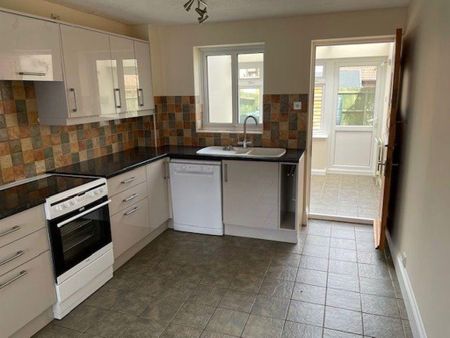 3 bedroom house to rent - Photo 2