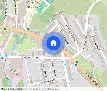 **PRIVATE GARDEN** Huddersfield Road, Oldham, OL4 3NL - Photo 1