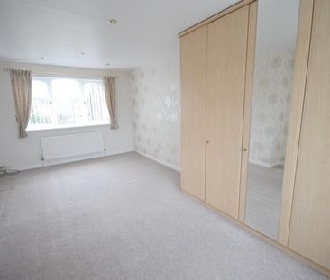 2 bedroom semi-detached house to rent - Photo 2