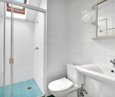 Sunny and Bright Home with Water Views - Photo 4