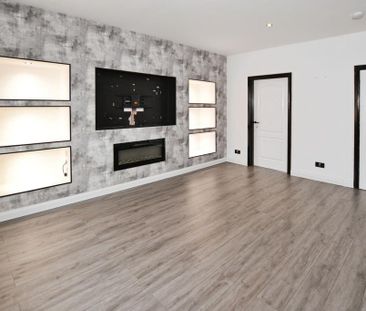 3 bedroom flat to rent - Photo 2