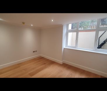 2 Bed Flat, Chatsworth Road, NW2 - Photo 4