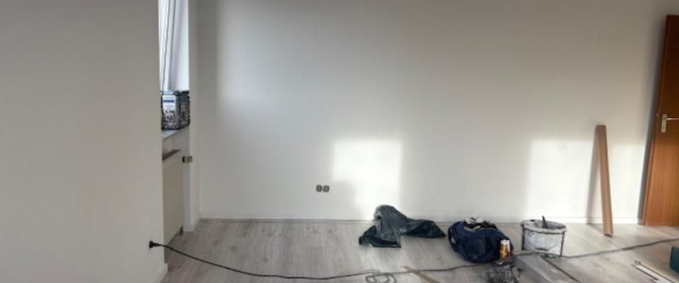 frei ab 01.12.2025 renovierte Wohung mit Balkon, 2- Z.,Bad, Kü - Photo 1