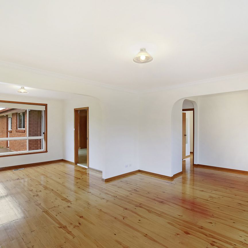 47 Greenvale Dr, Greenvale VIC 3059 - House For Rent | Domain - Photo 1