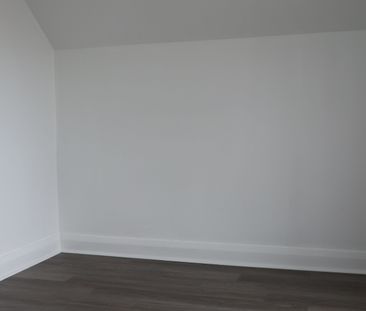 For Lease - 207 Oakwood Avenue, Toronto, Ontario - Photo 6
