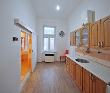 Pronájem bytu 2+1 56 m² - Photo 1