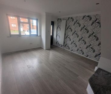 2 bedroom house to rent - Photo 1