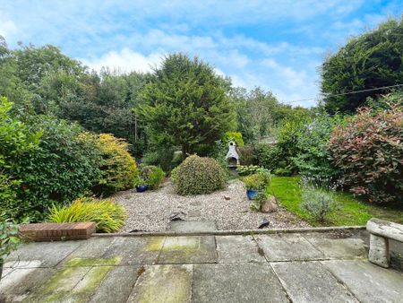 3 bedroom detached house to rent - Photo 2