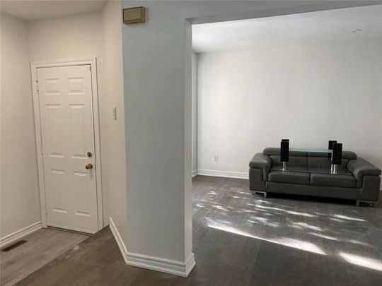 For Lease - 94 Pinewood Drive, Vaughan, Ontario - Photo 1